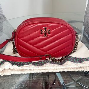 SMALL KIRA CHEVRON CAMERA BAG